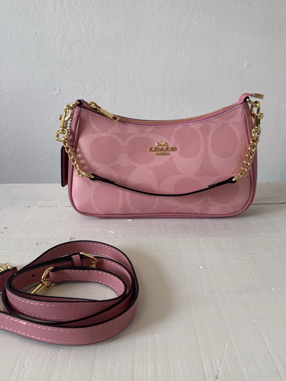 COACH Teri Shoulder Bag In Signature Canvas Pink ( New). (Same Day shipping) - Picture 10 of 11